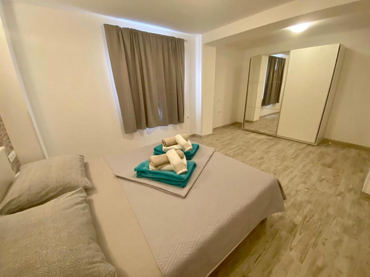Apartments King - City Center Novalja Exterior foto